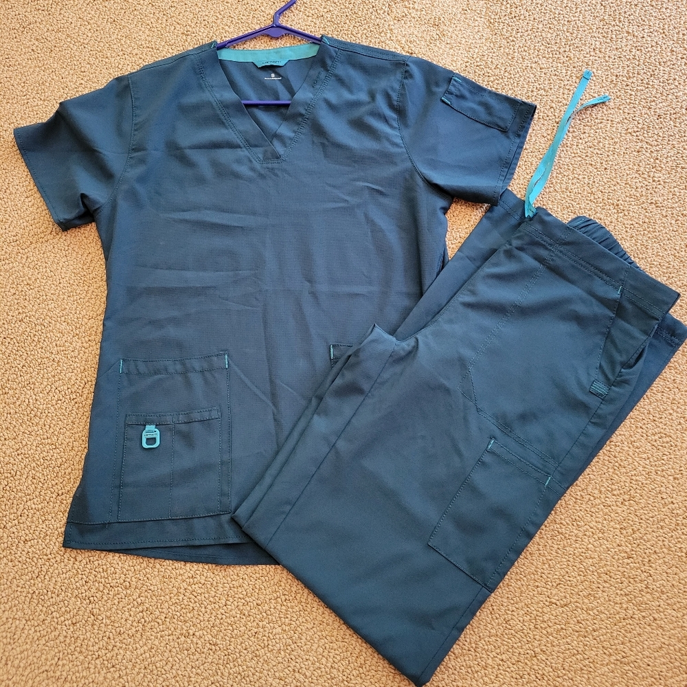 Carhartt Scrubs